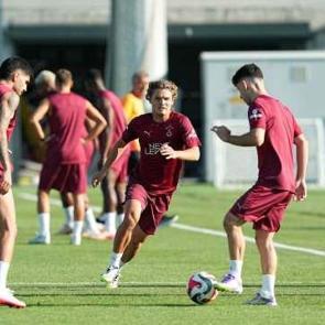 Galatasaray - &Uuml;mraniyespor! Muhtemel 11'ler