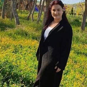 5’inci kattaki evinin balkonundan düşen Banu, hayatını kaybetti