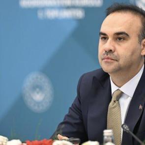 Bakan Kacır: 23 yılda 200 bin kadın araştırmacıya 22,4 milyar lira destek verdik!