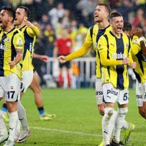 Beşiktaş bir ismi daha bitiriyor! Bu kez Fenerbah&ccedil;e'nin yıldızı