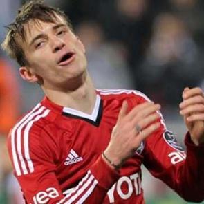 S&uuml;per Lig'in gen&ccedil; yıldızıydı! Beşiktaş'ta da oynadı: 2. Lig ekibine imzaladı