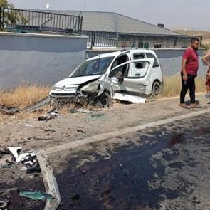 Gaziantep’te hafif ticari araç ile otomobil çarpıştı: 7 yaralı