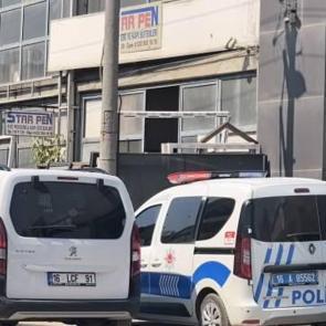 Pencereyi beğenmedi, yapan kişinin iş yerini kurşunladı