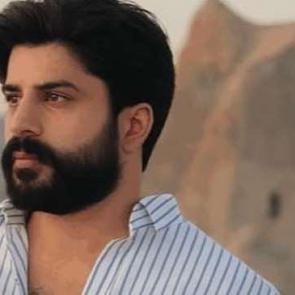 Silahlı saldırıda baba öldü, 3 kızı da yaralandı