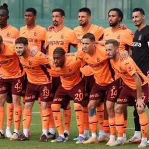 Yeni golc&uuml; sahneye &ccedil;ıktı! Trabzonspor farka koştu