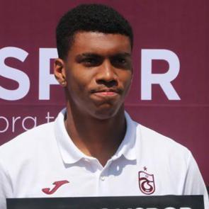 13 g&uuml;n &ouml;nce gelmişti, Trabzon'a hızla alıştı: Evimdeymiş gibi hissediyorum