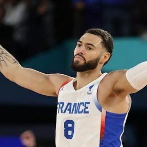 Anadolu Efes, Isaia Cordinier'i kadrosuna kattı