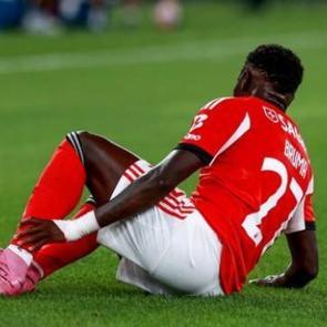 Fenerbah&ccedil;e - Benfica ma&ccedil;ında sakatlanmıştı: Aşil tendonu koptu, sezonu kapattı