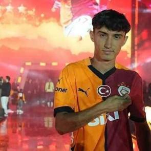 Galatasaray'da ayrılık! 18 yaşında 'şartlı olarak' 1. Lig'e gitti