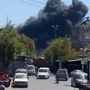 Hurdalık deposunda çıkan yangın 1 saatte söndürüldü