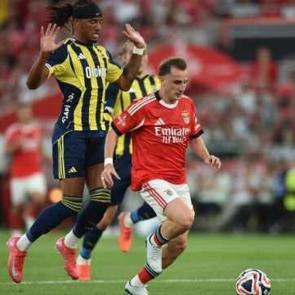 Kupa Benfica'nın! Perdeyi Kerem a&ccedil;tı, Fenerbah&ccedil;e'ye 2-0'dan d&ouml;nmek yetmedi