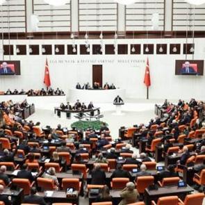 Partilere yazı g&ouml;nderildi! TBMM'de son dakika gelişmesi...