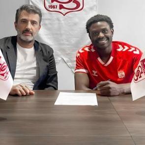 Sivasspor transferde hız kesmiyor! 