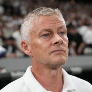 Beşiktaş taraftarı hocasını se&ccedil;ti! Trib&uuml;nler tek bir ismi haykırdı