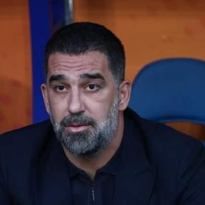 Oyuncusunu sakatlığa kurban verdi! Arda Turan, ma&ccedil; sonu hakeme ve VAR'a salladı