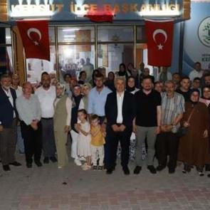 Balıkesir&rsquo;de Yeniden Refah Partisi'nden 61 isim AK Parti'ye katıldı