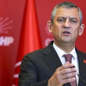 CHP&rsquo;de komisyon krizi: &Ouml;rg&uuml;tten toplu istifa tehdidi geldi