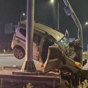 Kayseri'de bir garip kaza: Havada asılı kaldı! 7 yaralı
