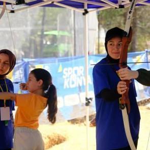 Konya'da keyifli anlar: Anneler ve kızları aynı etkinlikte buluştu!