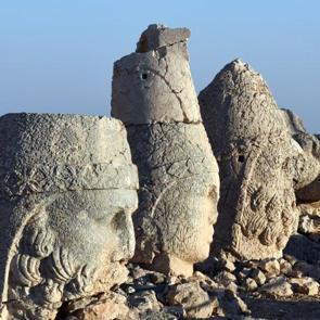 Nemrut Dağı'nda gün batımının büyüsü 