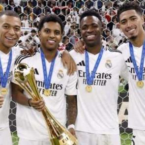 Osimhen'i g&ouml;lgede bırakacak girişim! Fenerbah&ccedil;e 90 milyon euroluk yıldızın peşinde