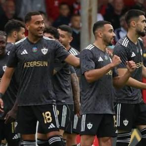 Karabağ-Shelbourne ma&ccedil;ında tarihe kazınan gol! &Ouml;yle bir dakikada geldi ki...