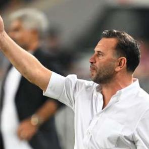 Okan Buruk ma&ccedil;ın yıldızını a&ccedil;ıkladı! &Ouml;vg&uuml;ler yağdırdı