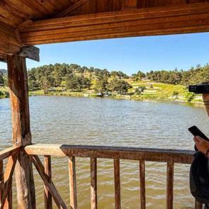 Burayı bilenler çok şanslı! Hem gölet hem yayla havası bir arada