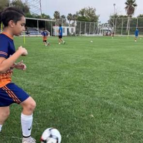 Depremzede çocuk futbolla hayata tutundu: Adıyamanlı Osman Inter'e doğru