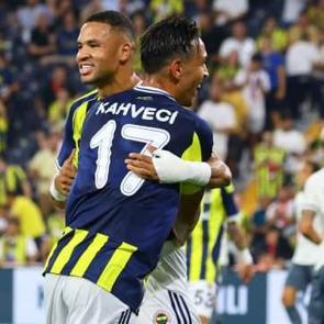 Fenerbah&ccedil;e'nin yıldızı yuvadan ayrılıyor: Rekor bonservis teklifi