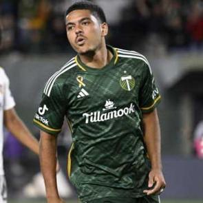 Makine gibi sayıyor: Fenerbah&ccedil;e'ye kalecilerin korkulu r&uuml;yası orta saha