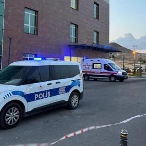 Niğde’de iş yerine silahlı saldırı: 8 yaşındaki çocuk ağır yaralandı