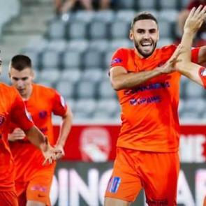 Riera tarih yazıyor! 9 milyonluk takımla 71 milyonluk Lugano&rsquo;yu sahadan sildi