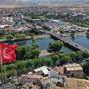 Tarihi Avanos Köprüsü hizmete açıldı: Kültürel mirasımızın en büyük anıtlarından biri!