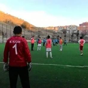 Ankara'da &uuml;cretsiz halı sahalar da ranta kurban gitti!