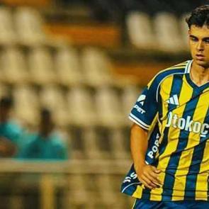 19 yaşında Fenerbah&ccedil;e'den Amed'e gitti: S&ouml;zleşmede dikkat &ccedil;eken madde