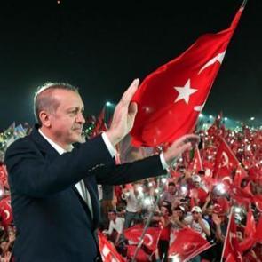 Erdoğan liderliğinde 24 yıl: T&uuml;rkiye'nin d&ouml;n&uuml;ş&uuml;m&uuml;ne AK Parti imzası