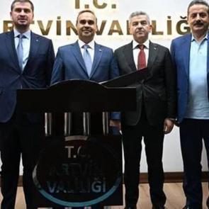 Bakan Kacır: Tarihin bir kırılma noktasındayız!