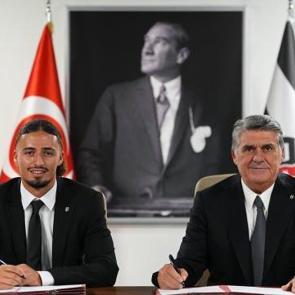 Beşiktaş yeni transferini a&ccedil;ıkladı! 5 yıllık s&ouml;zleşme imzalandı
