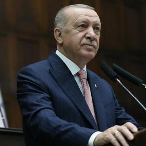 Cumhurbaşkanı Erdoğan'dan &Ouml;zg&uuml;r &Ouml;zel'e 1 milyon liralık dava