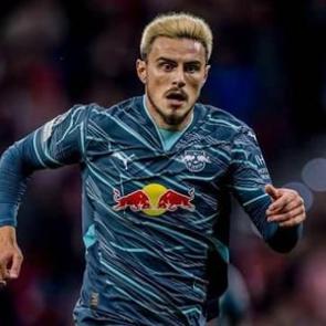 Fenerbah&ccedil;eli eski yıldız, Beşiktaş'ın 5 milyon euroluk maaş teklifini geri &ccedil;evirdi