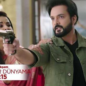 Gir D&uuml;nyama'da Kuhu dev i&ccedil;in kurşunun &ouml;n&uuml;ne atlıyor! Trajediye d&ouml;n&uuml;şt&uuml;