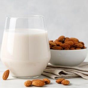 Mutfakta Doğal Lezzet: Evde Badem Sütü Yapımı