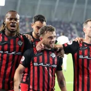 1. Lig'de nefes kesen m&uuml;cadele! Galibiyet 90+8'de geldi