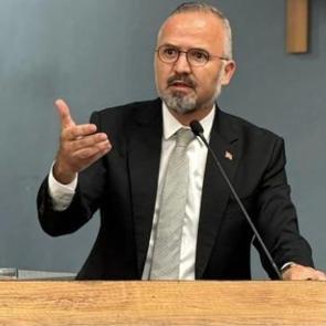 Vatandaşı mağdur ettiler! &lsquo;İzmir&rsquo;deki susuzluğun sebebi CHP&rsquo;