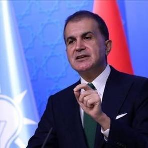 AK Parti'den &Ouml;zg&uuml;r &Ouml;zel'e sert tepki: &Uuml;&ccedil;&uuml;nc&uuml; sınıf siyaset!