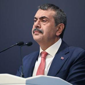 Bakan Tekin'den yabancı dil a&ccedil;ıklaması: Bu mantığı değiştirmemiz lazım