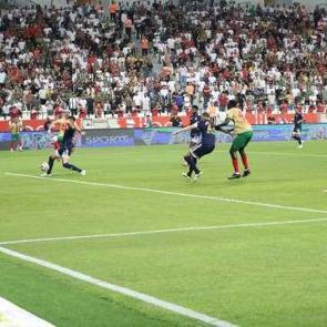 Birinci Lig'de haftanın d&uuml;ellosu: Son anda gelen gol her şeyi değiştirdi