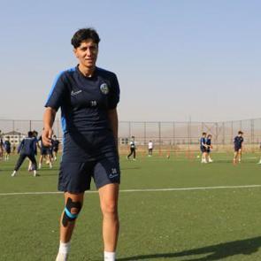 Fenerbah&ccedil;e'de oynuyordu: Milli futbolcu Hakkari'ye transfer oldu