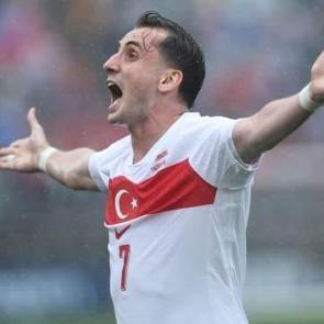 Kerem transferinde d&uuml;ğ&uuml;m &ccedil;&ouml;z&uuml;ld&uuml;: Rekor bonservisle T&uuml;rkiye'ye geliyor